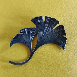 ANTIQUE STERLING GINGKO LEAF BROOCH
